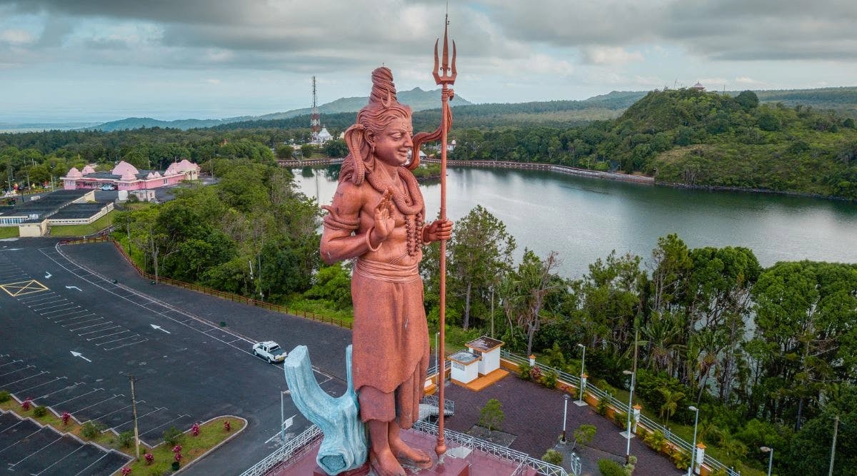 Visit the Ganga Talao (Grand Bassin) Temple